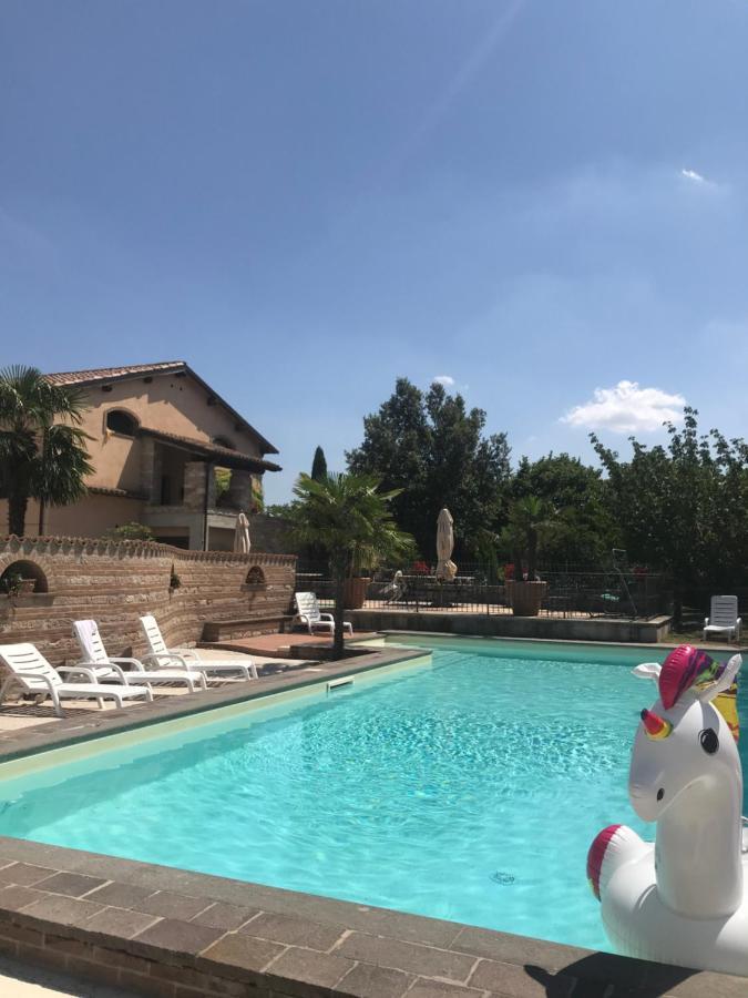 Residenza Le Querce Bilocale Villa Fossato di Vico Eksteriør billede